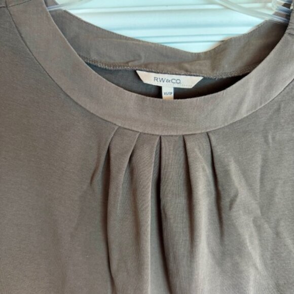 Khaki tshirt - Picture 2 of 4